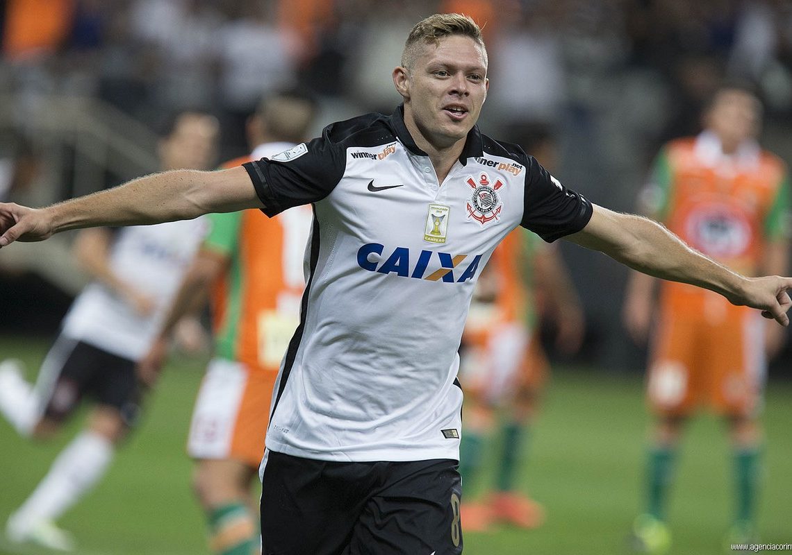 Justiça determina penhora de R 2 1 milhões das receitas do Corinthians