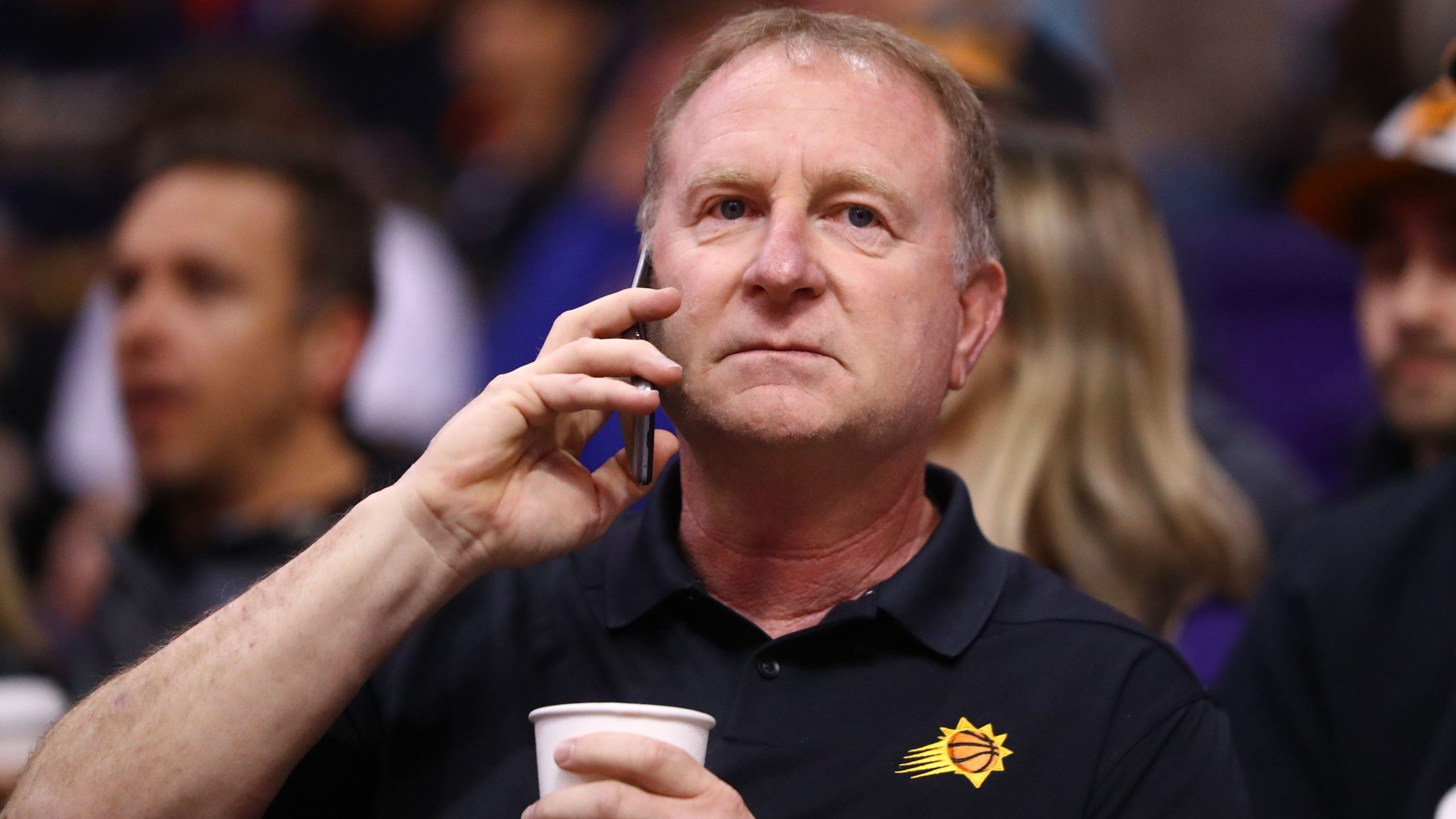 NBA Abre Investigação Contra Dono Do Phoenix Suns, Robert Sarver ...