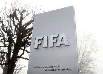 Logo da Fifa na sede da entidade em Zurique
18/11/2020 REUTERS/Arnd Wiegmann