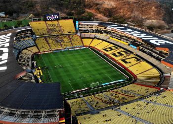 GUAYAQUIL, ECUADOR - OCTOBER 07: Aerial view of Estadio Monumental Isidro Romero Carbo before a match between Ecuador and Bolivia as part of South American Qualifiers for Qatar 2022 on October 07, 2021 in Guayaquil, Ecuador. (Photo by Franklin Jacome/Getty Images)