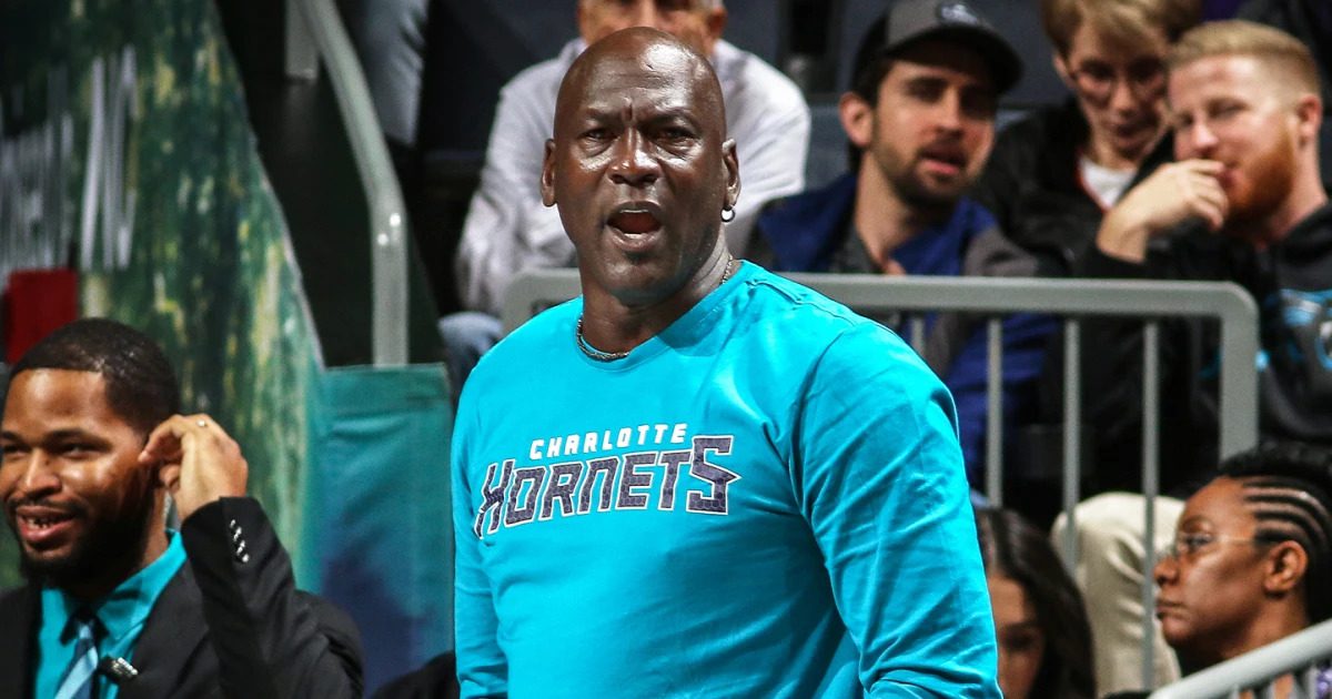 NBA aprova venda do Charlotte Hornets por R$ 14,3 bilhões - Lei em Campo
