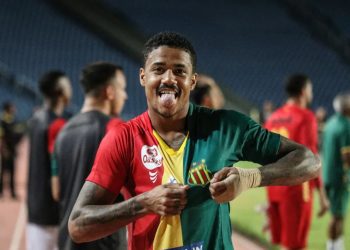 Clubes cariocas ameaçam ir ao STJD para liberar jogadores convocados -  Estadão